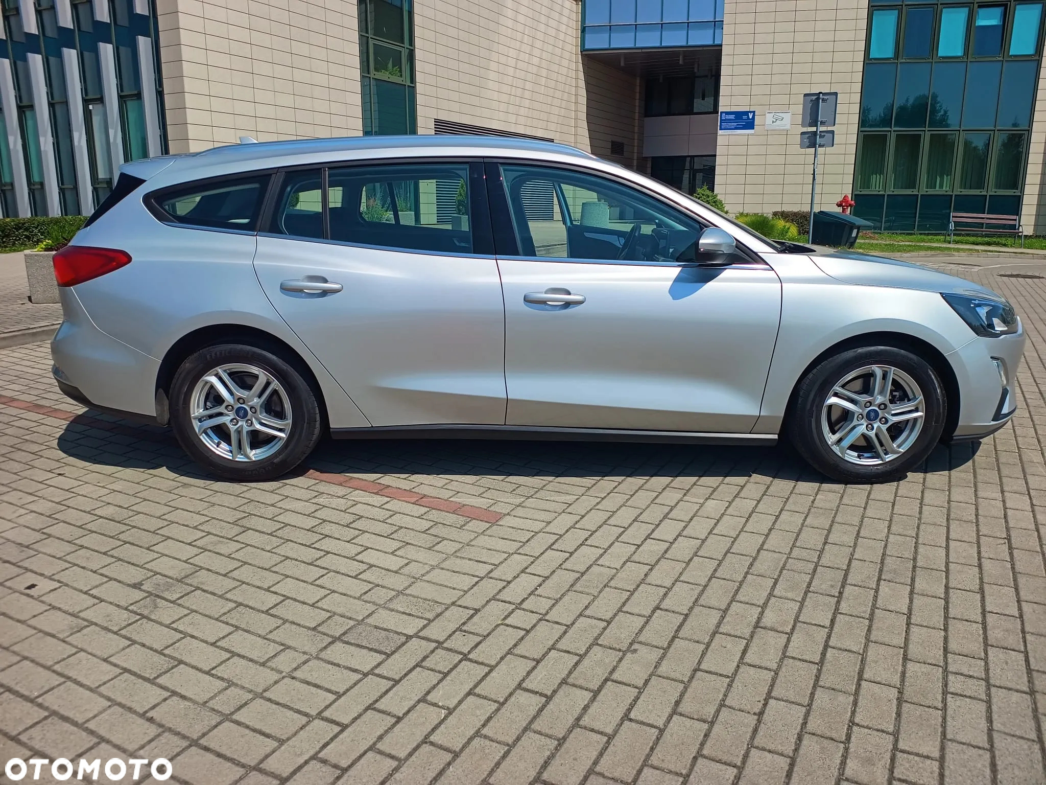 Ford Focus 1.0 EcoBoost Connected - 3