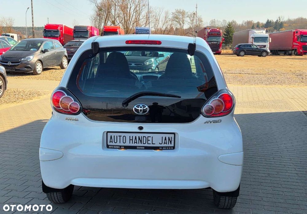 Toyota Aygo - 14