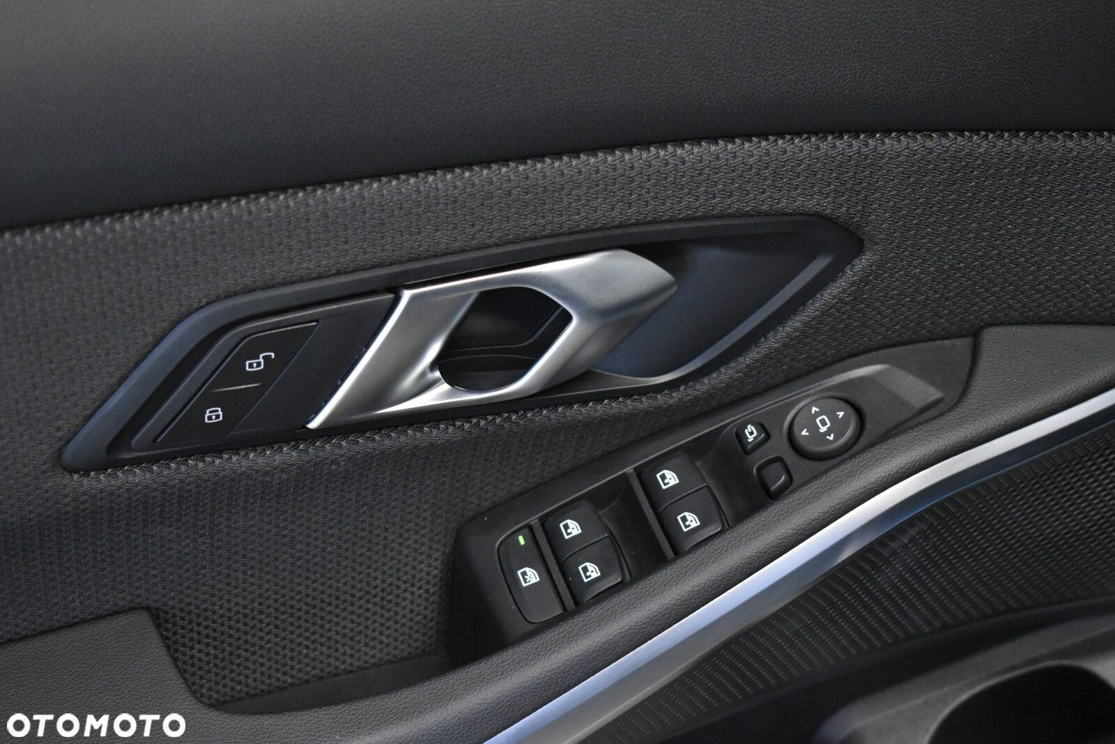 BMW Seria 3 318i - 8