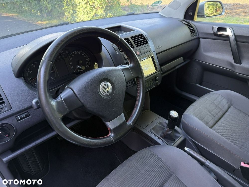 Volkswagen Polo 1.4 16V Comfortline - 38