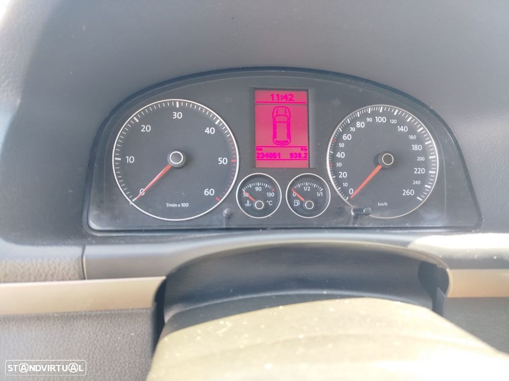 VW Touran - 10
