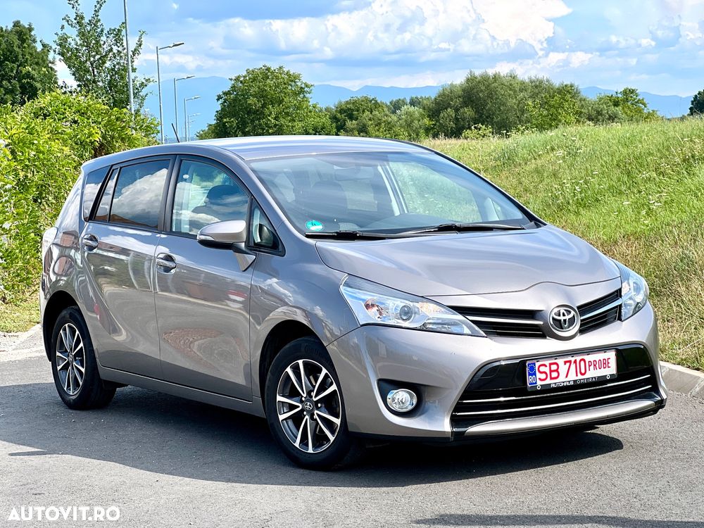 Toyota Verso - 1