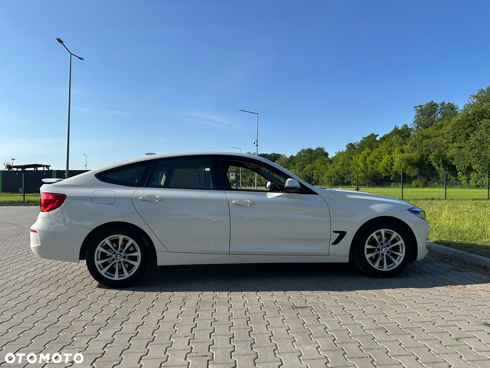 BMW 3GT 320i Advantage - 16