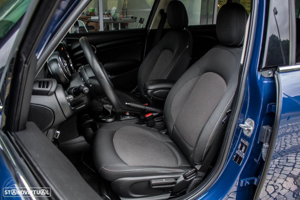 MINI 5 Portas Cooper D - 30