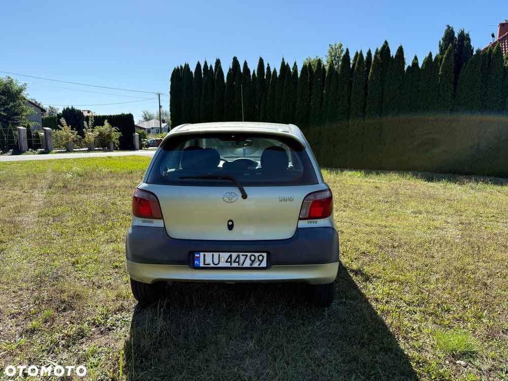 Toyota Yaris - 7