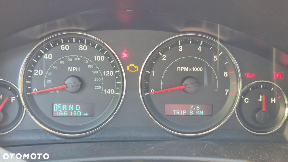 Jeep Commander 5.7 V8 Limited - 14