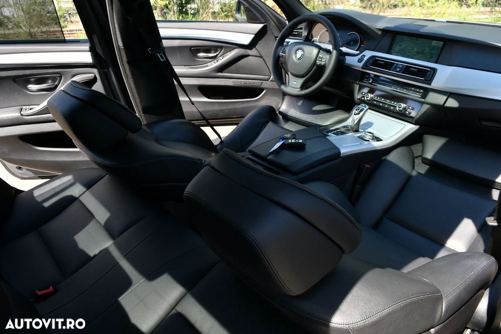 BMW Seria 5 525d xDrive Sport-Aut. Luxury Line - 24