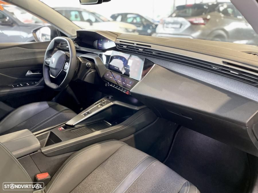 Peugeot 308 1.5 BlueHDi Allure Pack EAT8 - 29