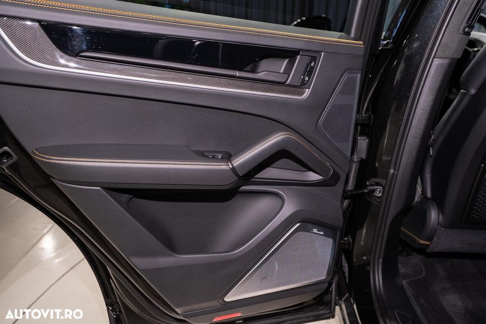 Porsche Cayenne Turbo E-Hybrid - 36