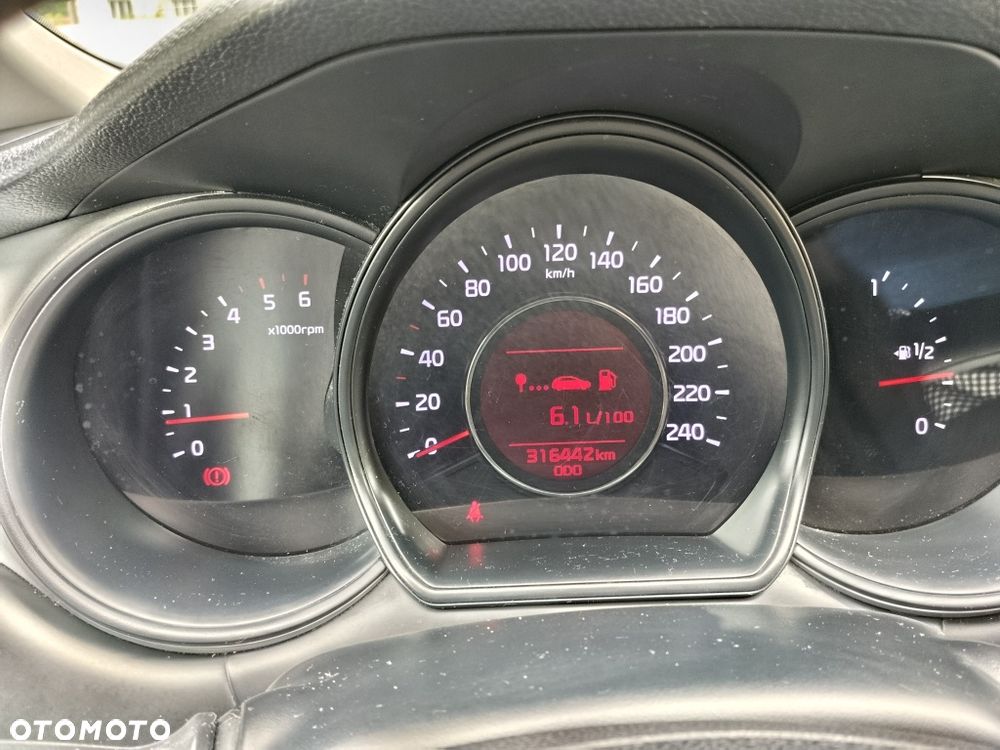 Kia Ceed - 7