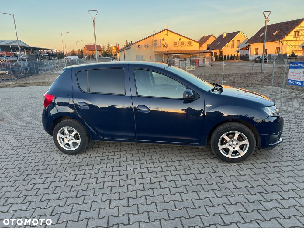 Dacia Sandero - 10