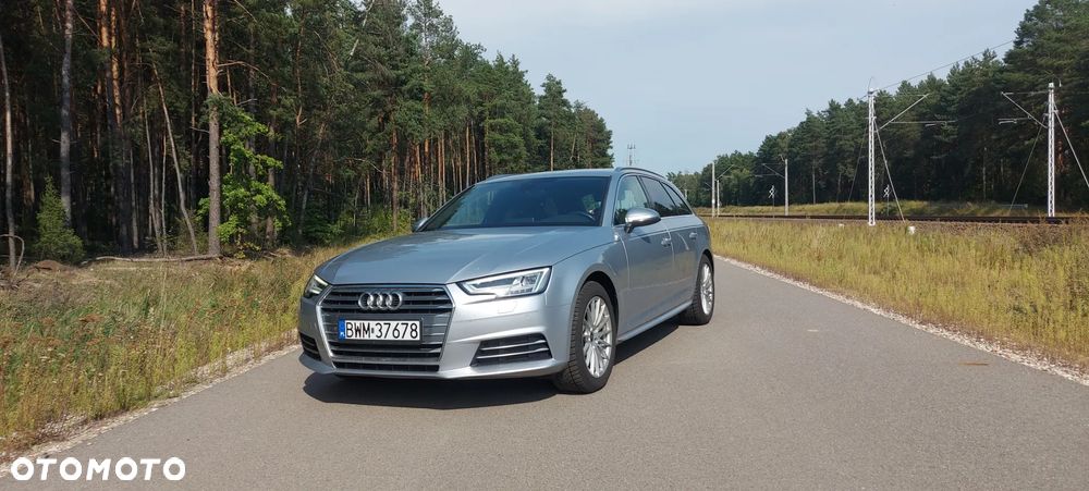 Audi A4 - 1