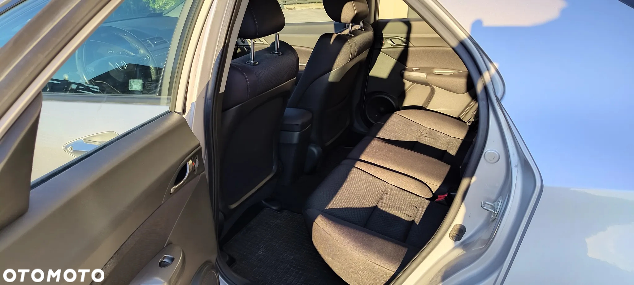 Honda Civic 1.8 Comfort - 11