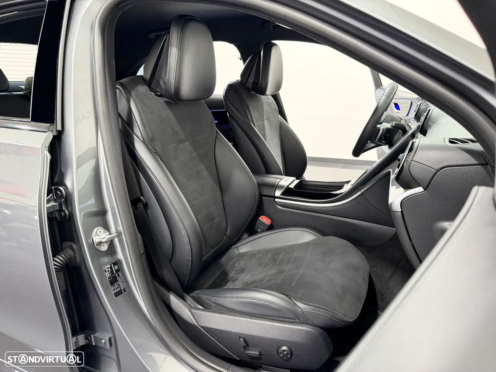 Mercedes-Benz C 300 e AMG Line - 41