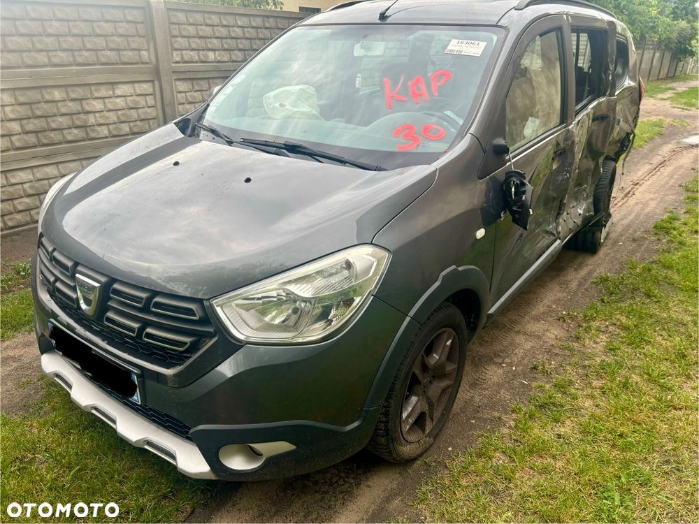 Dacia Lodgy TCe 115 Stepway - 17