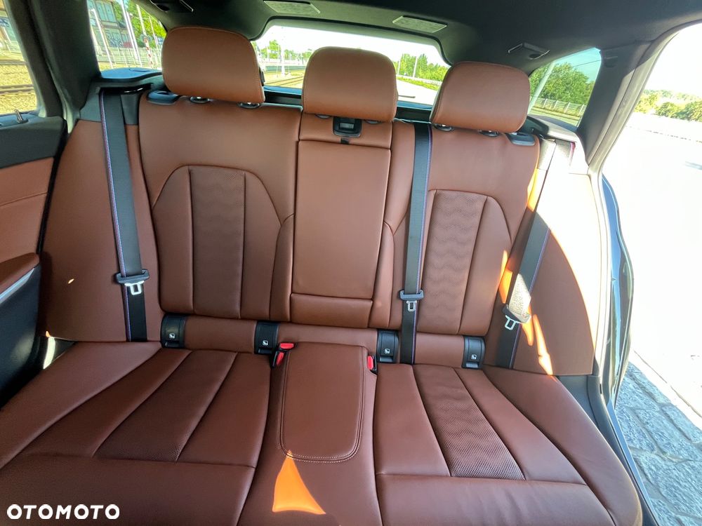 BMW M3 Competition xDrive sport - 11