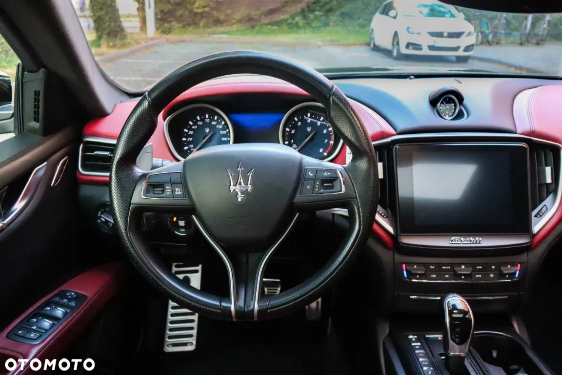 Maserati Ghibli GranSport - 24