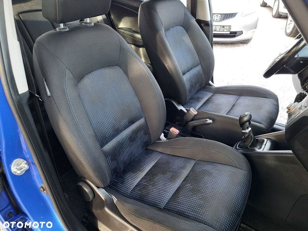 Hyundai ix20 - 21
