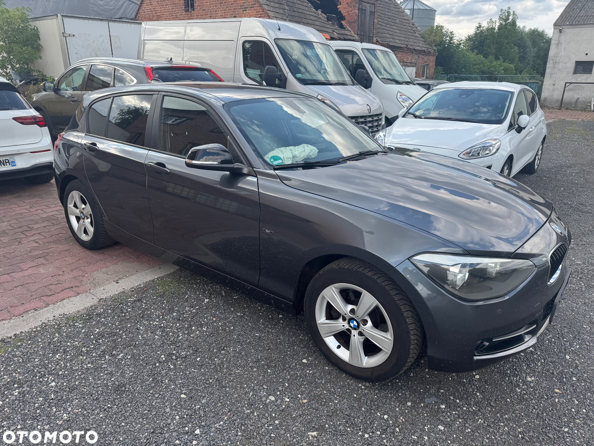 BMW Seria 1 118i Sport Line - 2