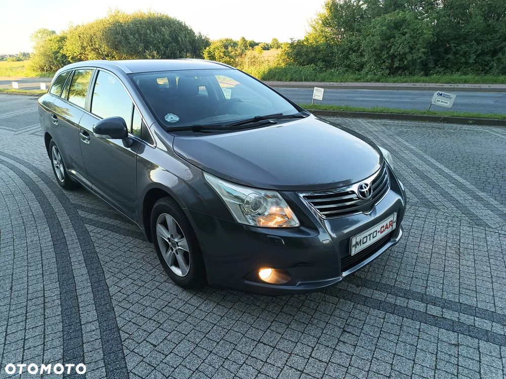 Toyota Avensis 1.6 Life - 14