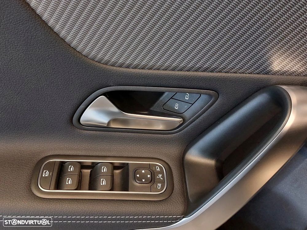 Mercedes-Benz A 200 Standard - 14