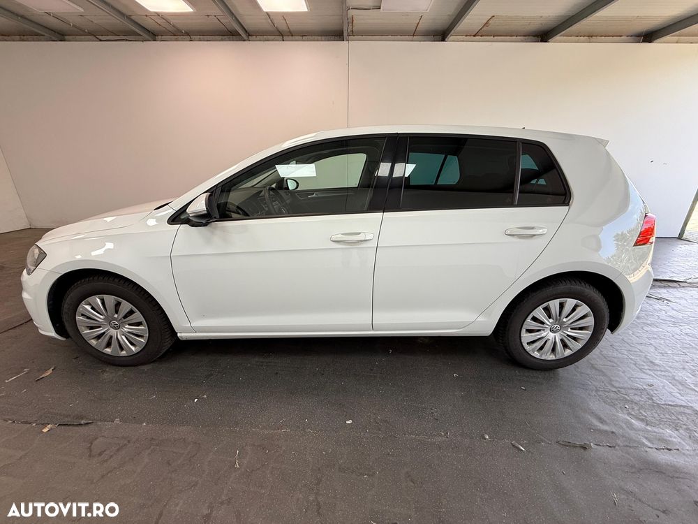Volkswagen Golf 1.6 TDI Comfortline - 7