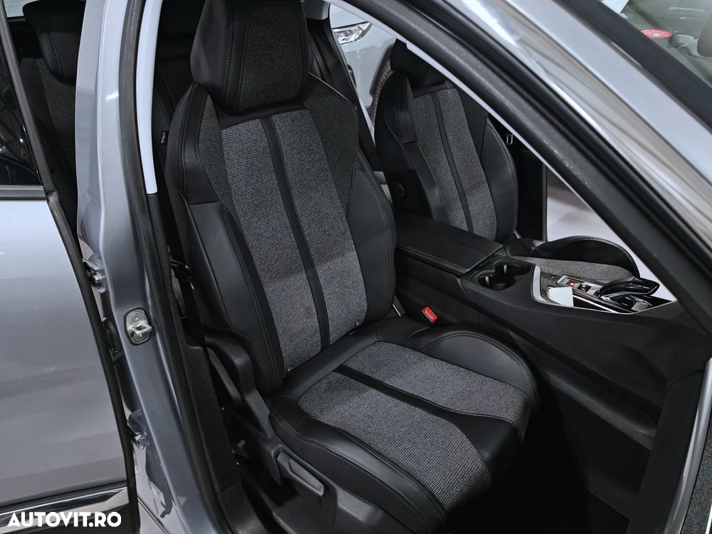 Peugeot 3008 PureTech 130 Stop & Start GPF EAT8 Allure - 8
