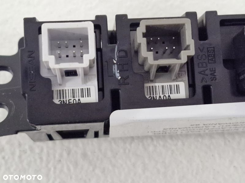 NISSAN LEAF I 1 PANEL PRZEŁĄCZNIKÓW KLAPKI DZWIĘKU ŁADOWANIA TANKOWANIA - 9