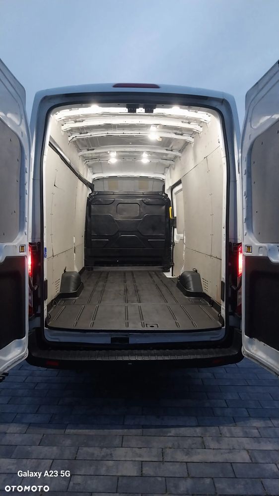 Ford Transit - 11