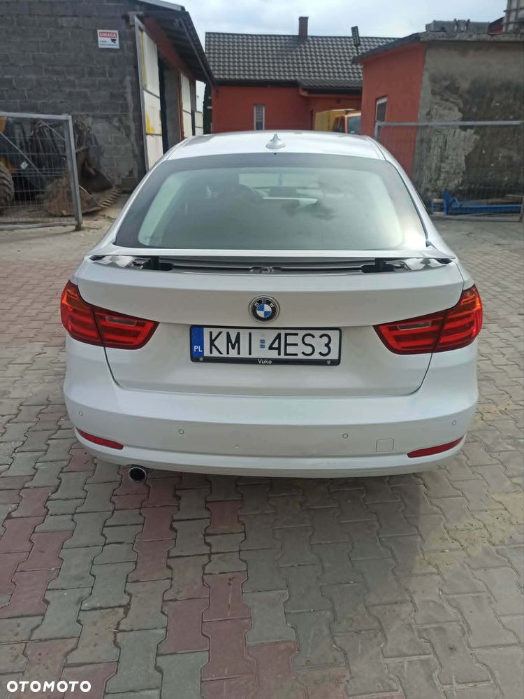 BMW Seria 3 318d EU6 - 4