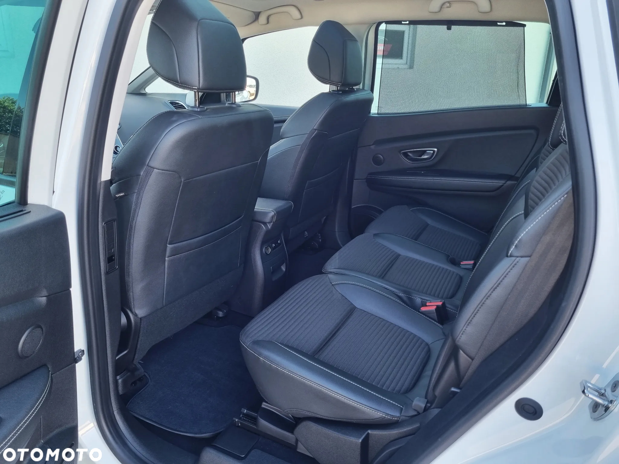 Renault Scenic BLUE dCi 150 BOSE EDITION - 15