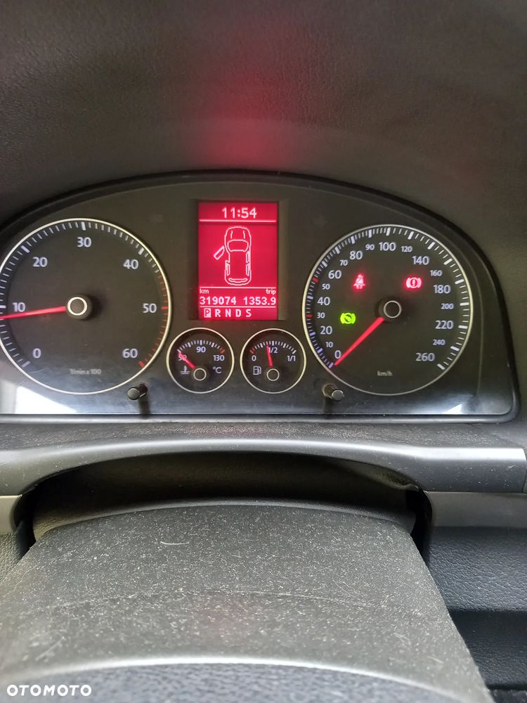 Volkswagen Touran 2.0 TDI DPF DSG United - 8