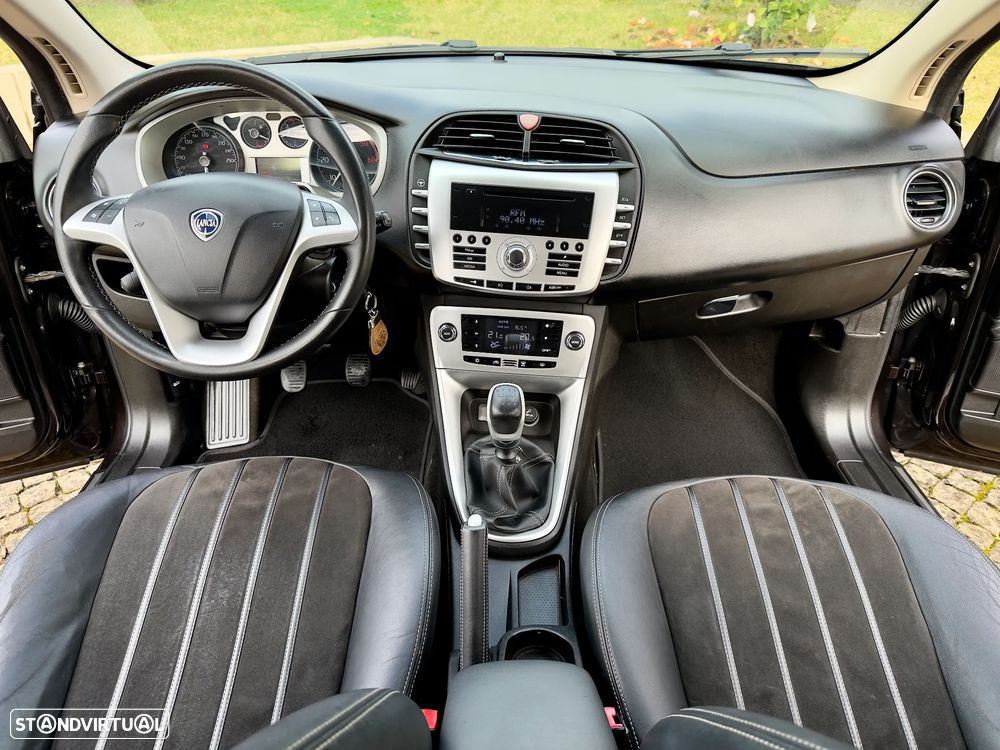 Lancia Delta 1.6 M-Jet Platino Com 57X - 4