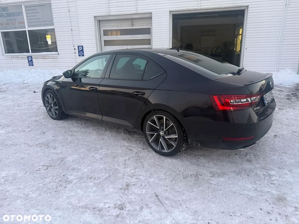 Skoda Superb 2.0 TSI 4x4 Sportline DSG - 6