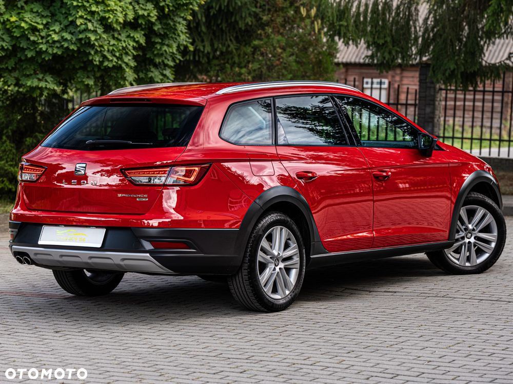 Seat Leon Sportstourer 2.0 TDI Start&Stop 4Drive X-Perience - 25