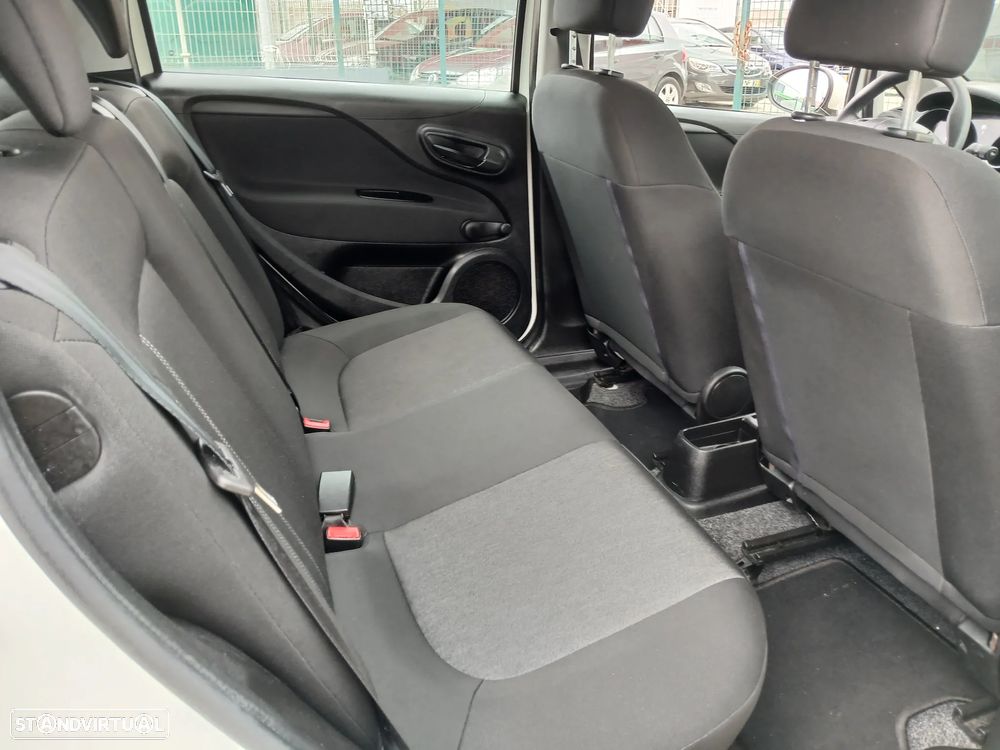 Fiat Punto 1.3 M-Jet Easy S&S - 18