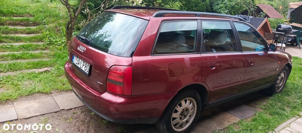 Audi A4 Avant 1.8 - 10
