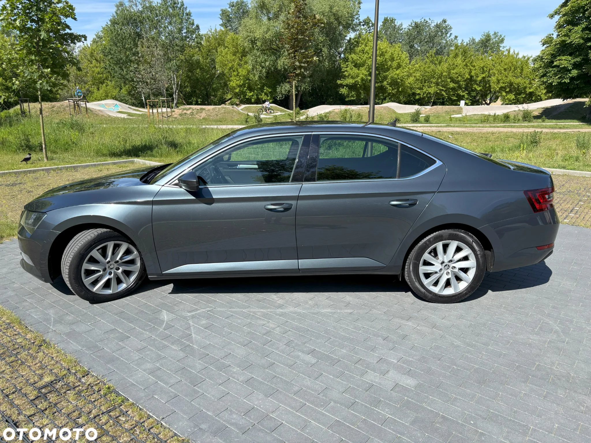 Skoda Superb 2.0 TDI 4x4 Style DSG - 5