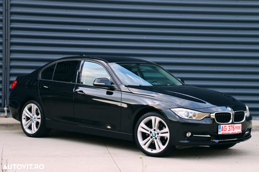 BMW Seria 3 320d Aut. Sport Line - 32