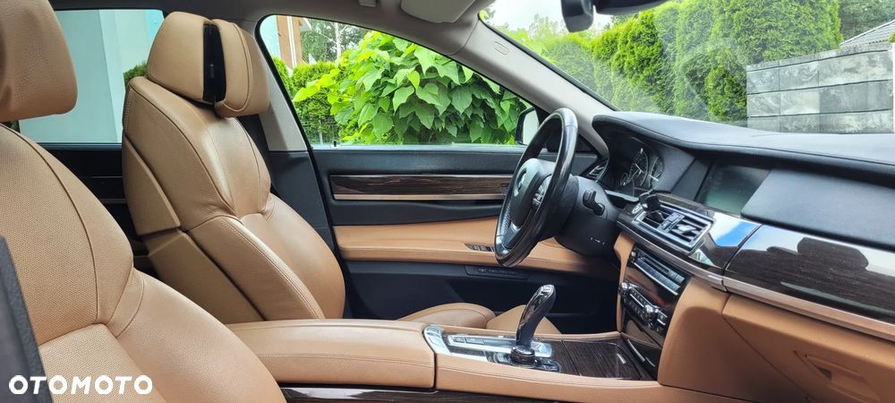 BMW Seria 7 730d Blue Performance - 22