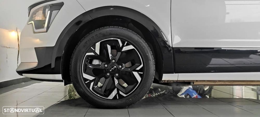 Kia Niro EV 64kWh Tech - 11
