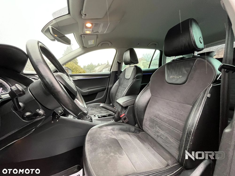 Skoda Octavia Scout 2.0 TDI 4x4 DSG - 14