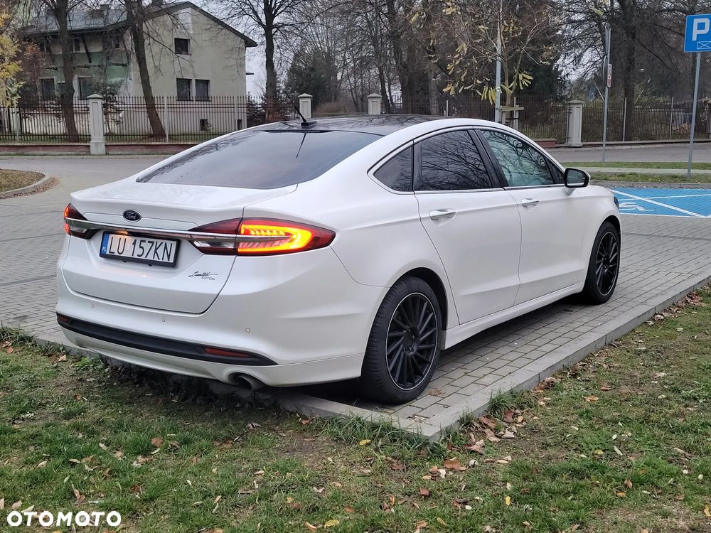 Ford Fusion - 8