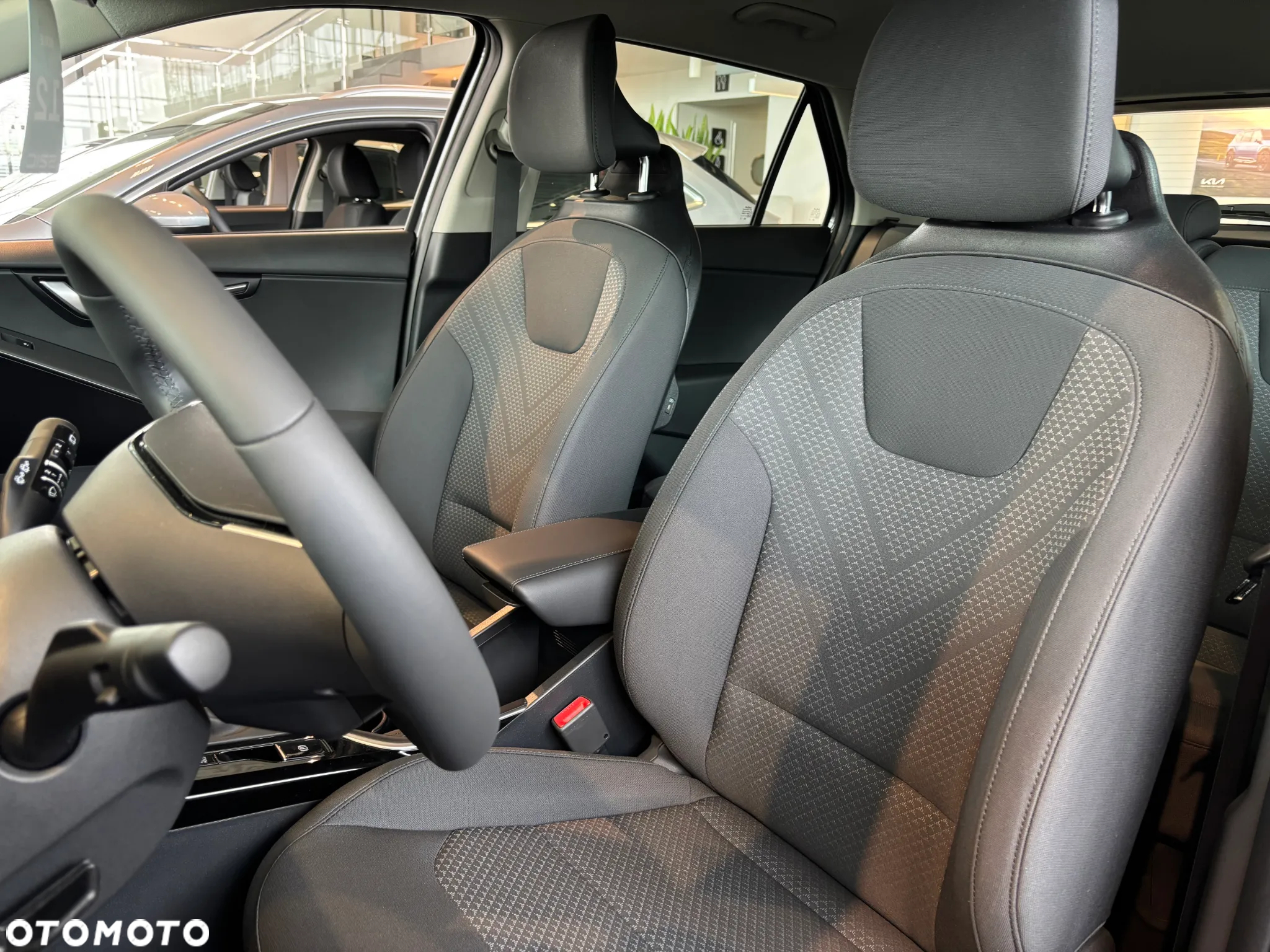Kia Niro 1.6 GDI Hybrid L - 12