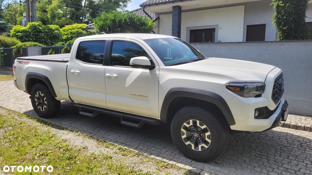 Toyota Tacoma - 5