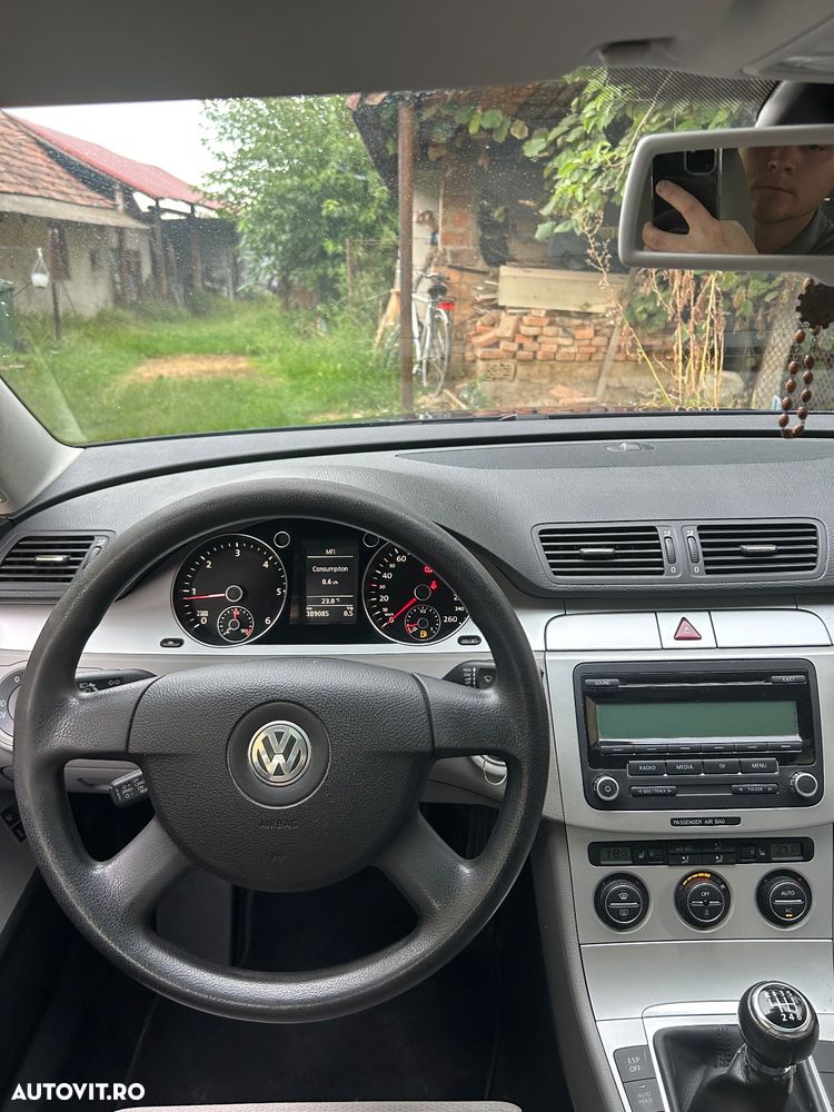 Volkswagen Passat Variant 2.0 Blue TDI DPF Comfortline - 8