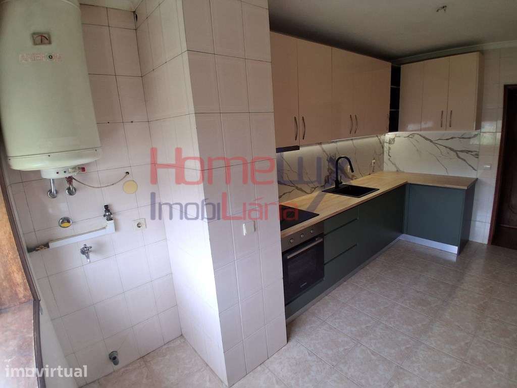 Apartamento T3 com Garagem/Box, em fase de remodelação, Rio Tinto. - Grande imagem: 3/19