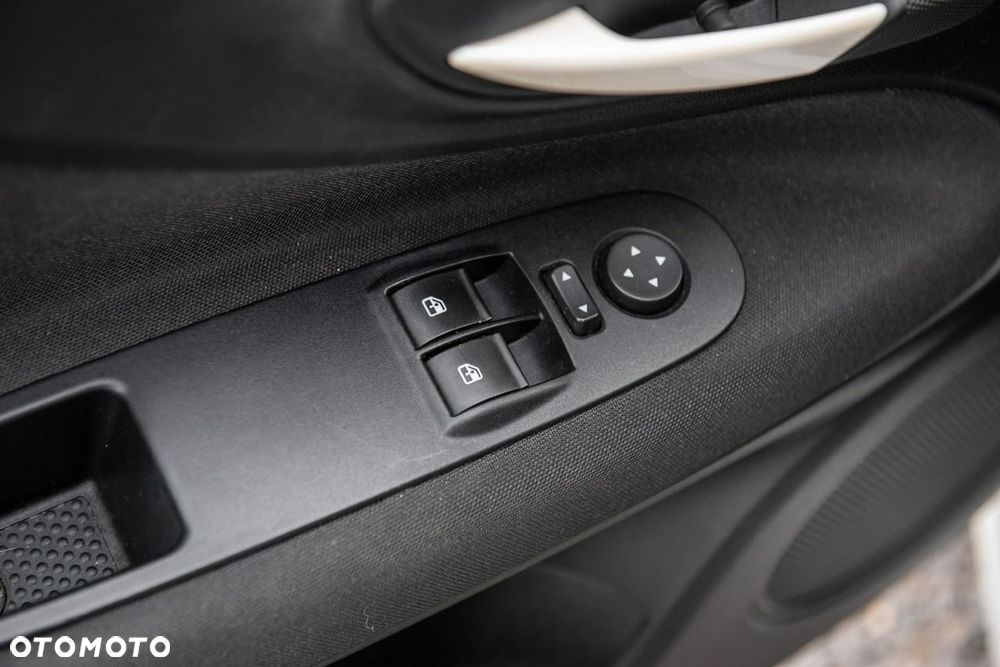 Fiat Punto - 16