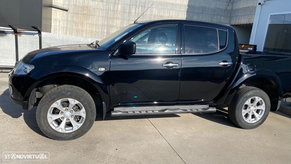 Mitsubishi L200 Pick Up 4x4 DPF Intense Cabine Dupla - 6
