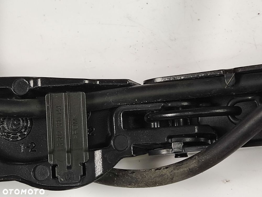 VOLVO XC40 17-21r Ramiona Wycieraczek - 9